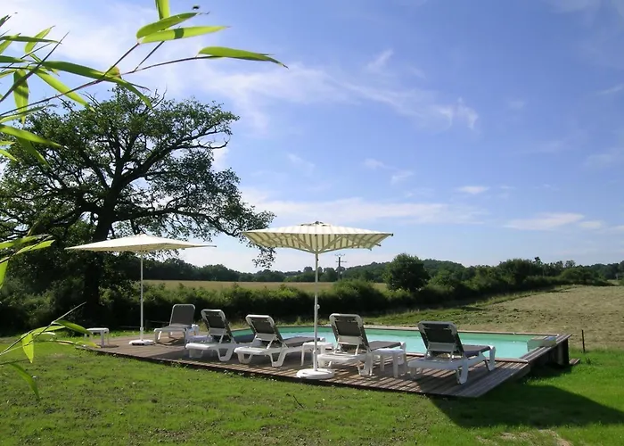 Sejour Nature Au Domaine Avec Animaux Admis, Piscine Et Jardin - Fr-1-489-610 Holiday home Neuilly-le-Real